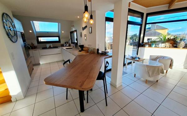 Maison à vendre    5 pièces • 175 m2 Locquirec