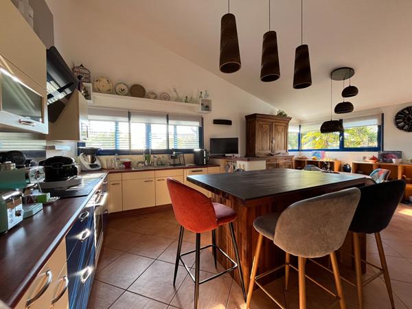 SAINT-DENIS-D'OLERON Demeure contemporaine 12 p. 360 m²