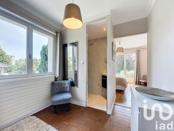 Maison 5 pièces de 121 m² à Écully (69130)