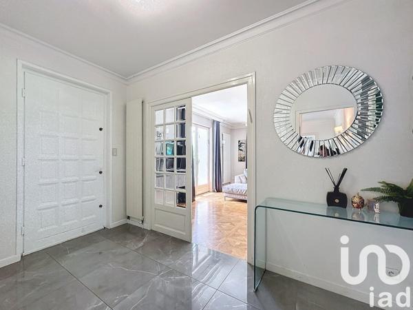 Maison 5 pièces de 121 m² à Écully (69130)