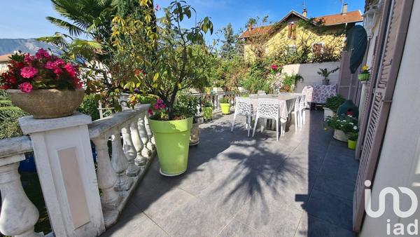 Maison 8 pièces de 216 m² à Villard-Bonnot (38190)