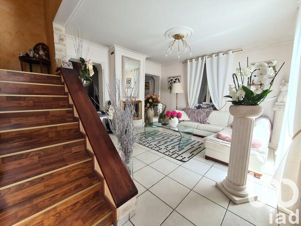 Maison 8 pièces de 216 m² à Villard-Bonnot (38190)