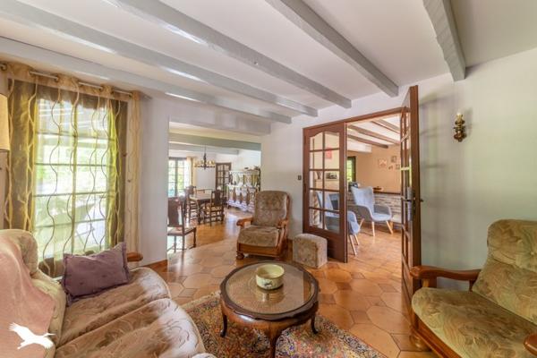 Maison à vendre |  Lacourt-Saint-Pierre |  6 pièces | 164 m²