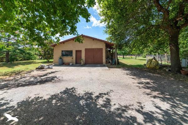 Maison à vendre |  Lacourt-Saint-Pierre |  6 pièces | 164 m²