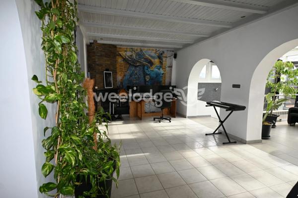 Maison à vendre 7 pièces de 182,27 m² à Montréjeau