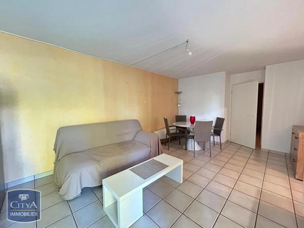Appartement à louer 3 pièces 62.98m² Montauban (82000)