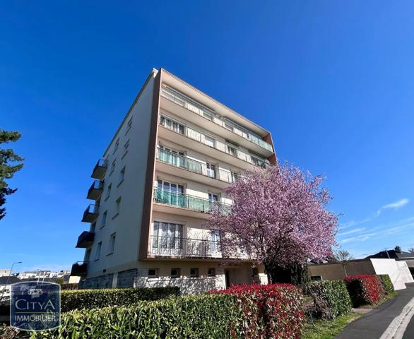 Appartement à louer 2 pièces 50.03m² Tours (37100)