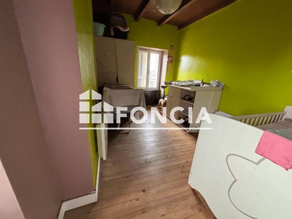 À vendre Immeuble 158 m² - La Couronne 16440