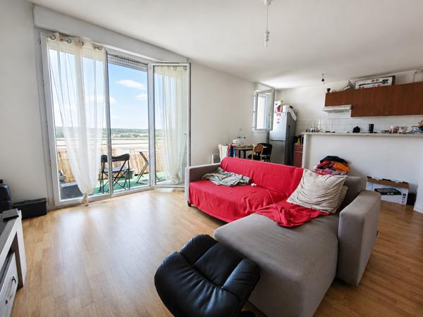 Appartement T3 avec balcon et parking