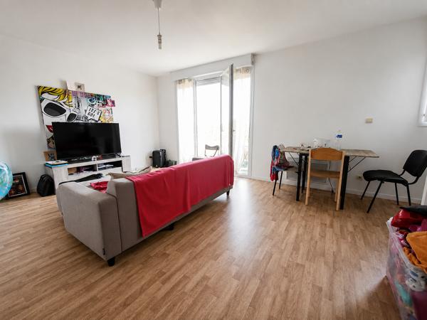 Appartement T3 avec balcon et parking