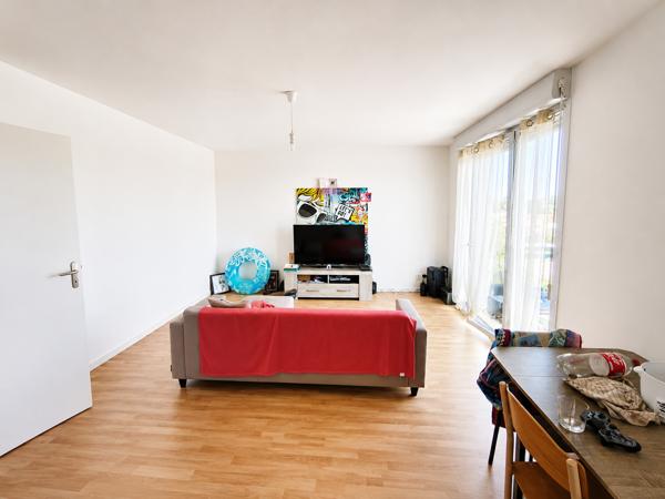 Appartement T3 avec balcon et parking