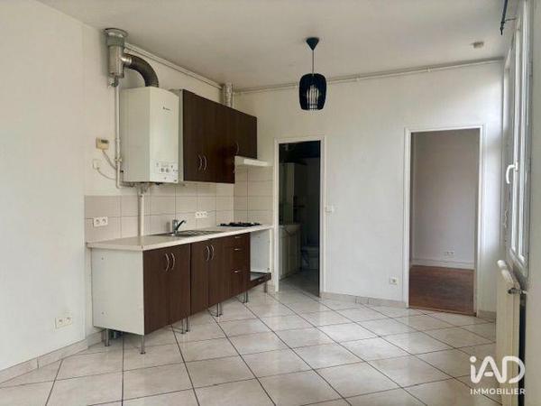 Location appartement 2 pièces 32 m² Nanterre
