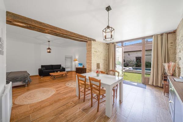 Vente propriété 480 m² 12 Pièces Corcelles-les-Monts