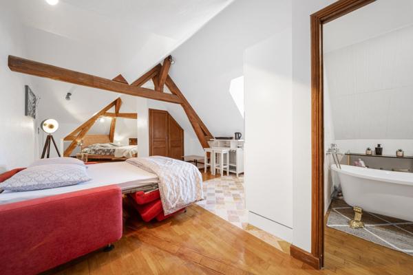 Vente propriété 480 m² 12 Pièces Corcelles-les-Monts