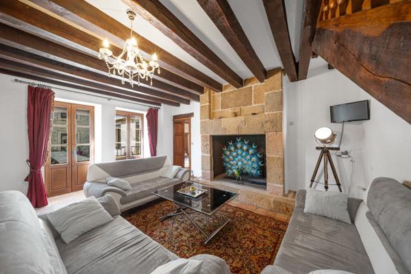 Vente propriété 480 m² 12 Pièces Corcelles-les-Monts