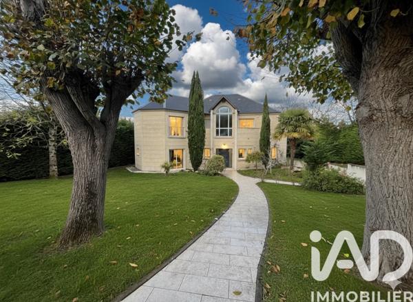 Maison à vendre 10 pièces 350 m² Noisy-le-Grand