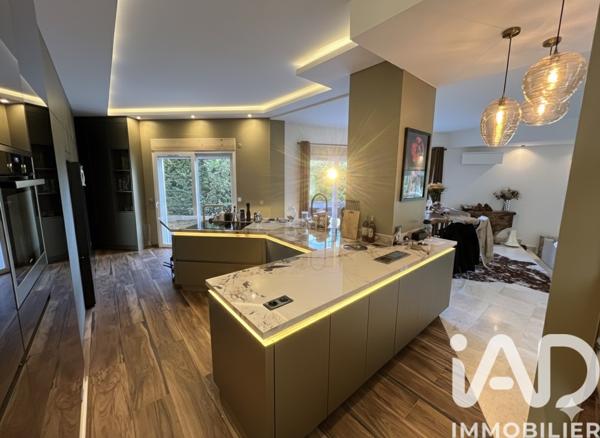 Maison à vendre 10 pièces 350 m² Noisy-le-Grand