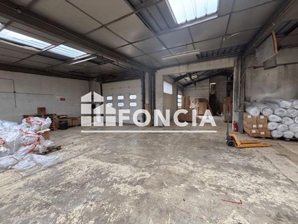 À vendre Local commercial 350 m² - Digne-les-bains 04000