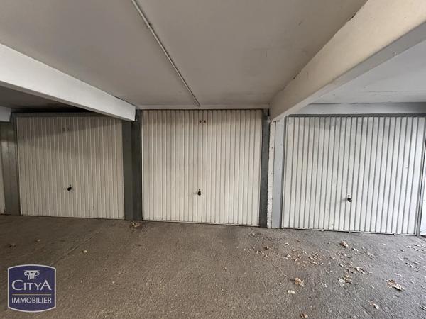 Parking à vendre 12m² Mâcon (71000)
