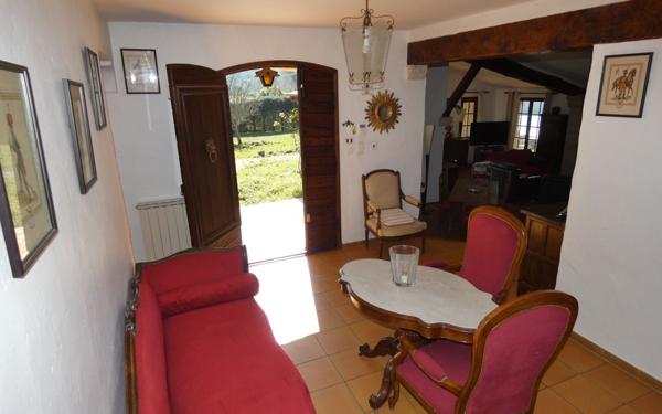 Maison à vendre    5 pièces •  Sillans-la-Cascade