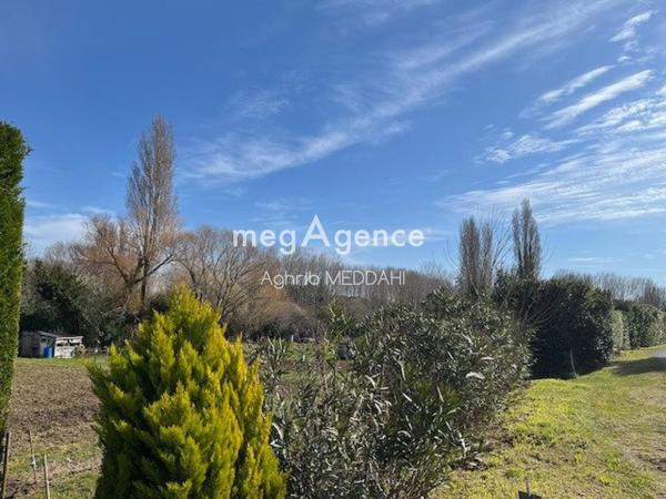 Terrain à VAUX-SUR-MER, 17640 - 1989m²