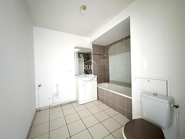 86000 POITIERS Appartement T2 à Poitiers 44.01m²