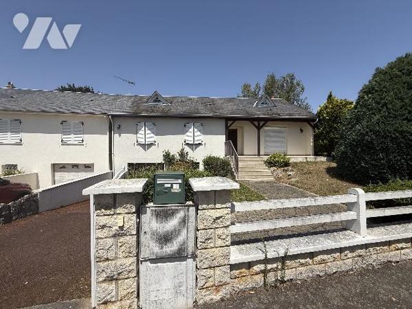 À BLOIS (41000) – Charmante maison familiale avec jardin.