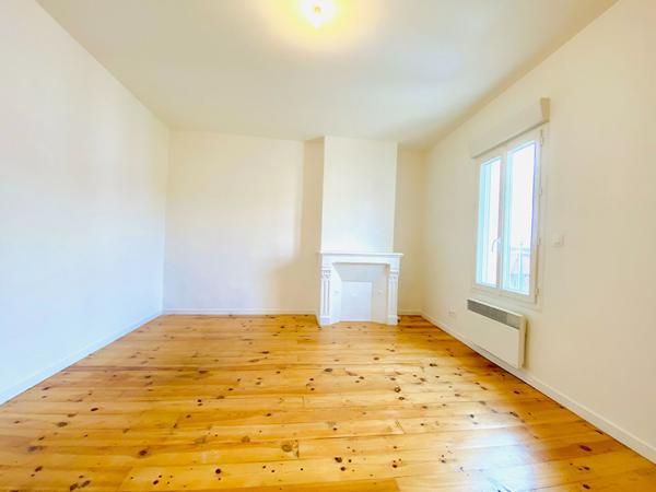Maison à étage T3 rénovée - Réf ARA