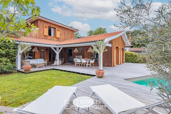 Superbe Villa drapée de Cèdre Rouge à La Hume