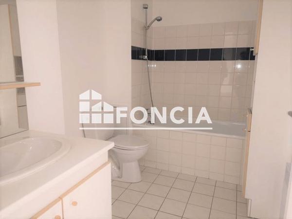 Location Studio 28.4 m² - 13/25 RUE VICTOR HUGO Evreux 27000