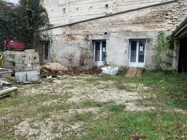 APPARTEMENTS A AMENAGER ET GARAGE