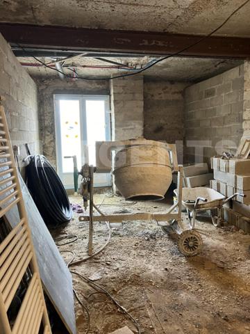 APPARTEMENTS A AMENAGER ET GARAGE