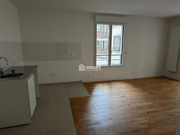 Location Appartement 3 pièces 65.86 m² - Clichy 92110