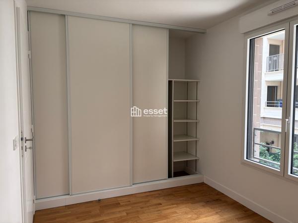 Location Appartement 3 pièces 65.86 m² - Clichy 92110