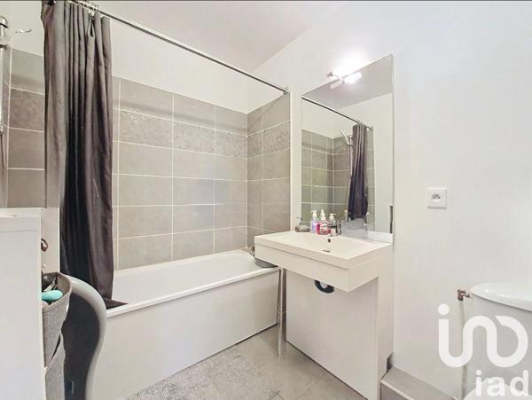 Appartement à vendre 3 pièces 63 m² Moissy-Cramayel