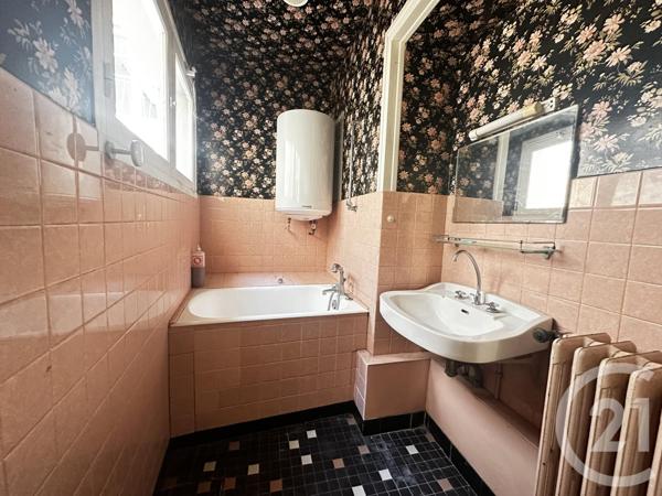 Maison à vendre  4 pièces - 138,65 m2 CHEF BOUTONNE - 79