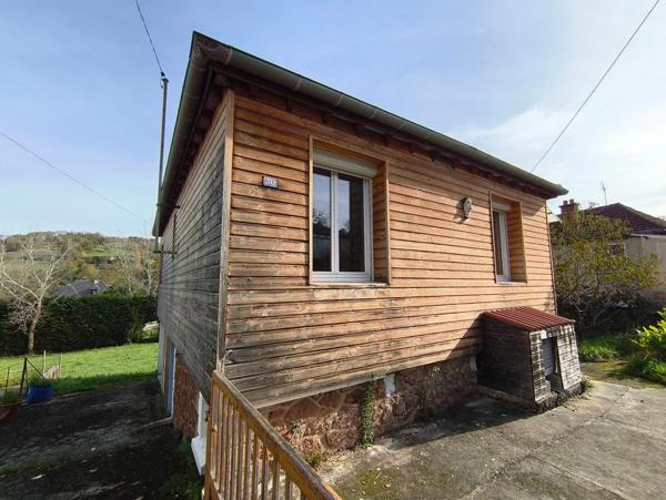 Maison individuelle, jardin et garage