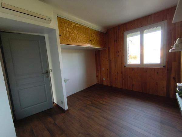 Maison individuelle, jardin et garage