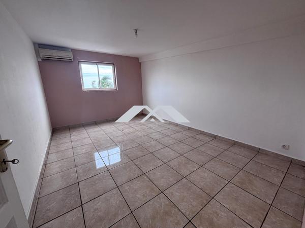APPARTEMENT T4/5 RIVIERE SAINT LOUIS