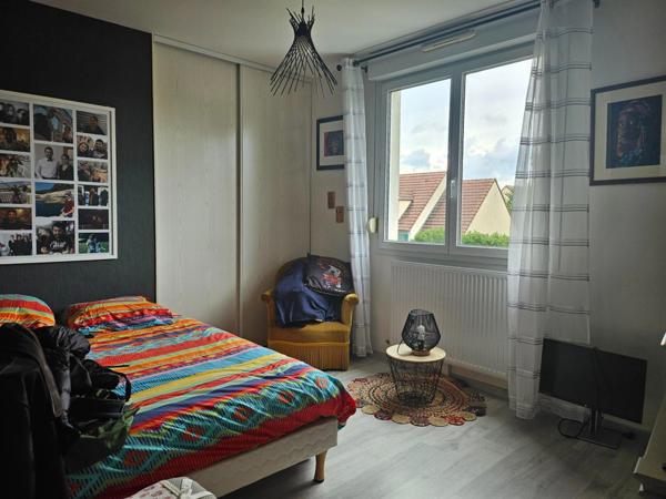 Appartement indépendant type maison Quartier résidentiel LONGVIC (21)