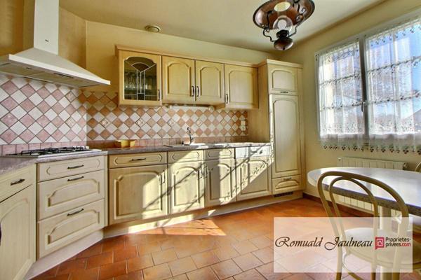 Maison sur sous sol MARBOUE 134 m2