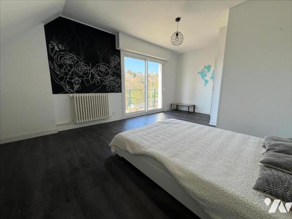 PROPRIETE 8 PIECES 220m²