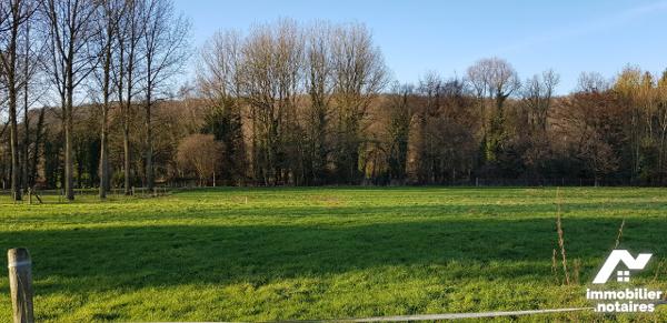 terrain constructible à Grouches Luchuel