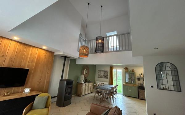 Maison à louer    3 pièces •  Mahéru