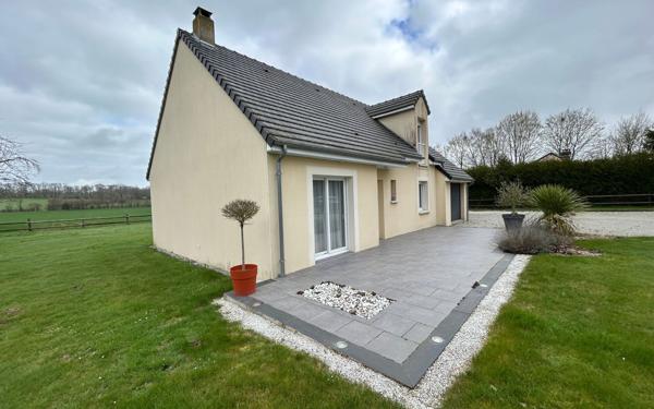 Maison à louer    3 pièces •  Mahéru