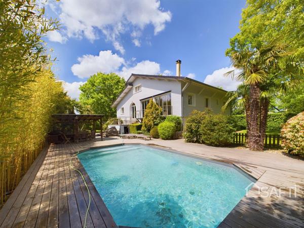 Maison 10 pièces 290m²