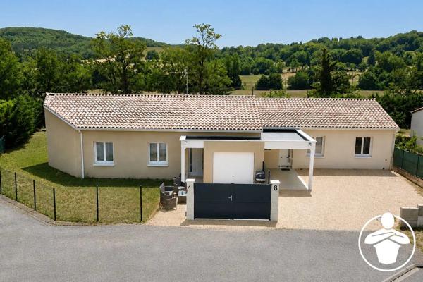 Vente                                                      Maison
                        
                     5 pièces                      150 m2                     à Penne-d'Agenais