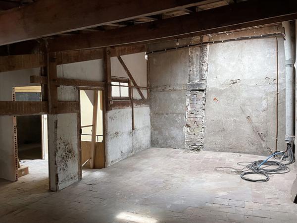 Immeuble à vendre Carcassonne centre rue piétonne avec local commercial loué