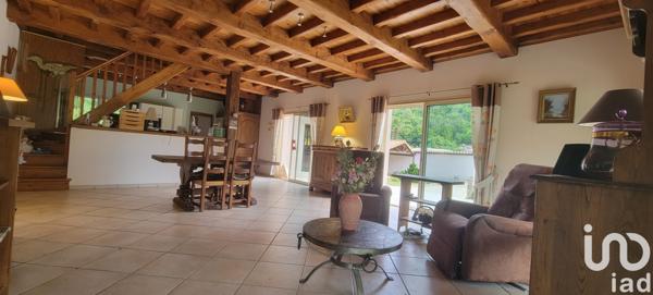 Maison à vendre 9 pièces 245 m² Pont-de-Labeaume