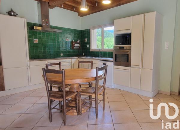 Maison à vendre 9 pièces 245 m² Pont-de-Labeaume